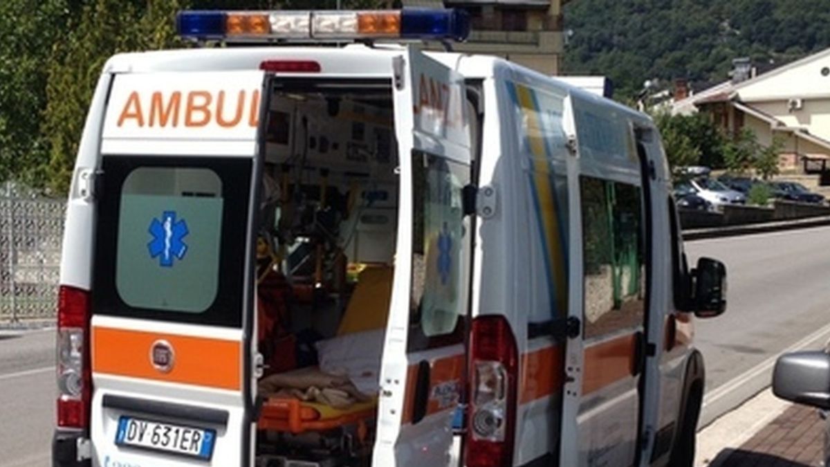 L’ambulanza arriva in ritardo, muore così a soli 12 anni: la rabbia dei genitori