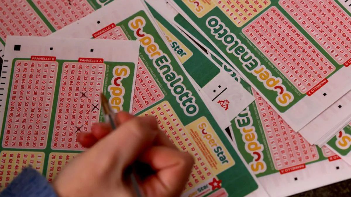 SuperEnalotto, vincita clamorosa in Italia: cifra da capogiro vinta proprio lì