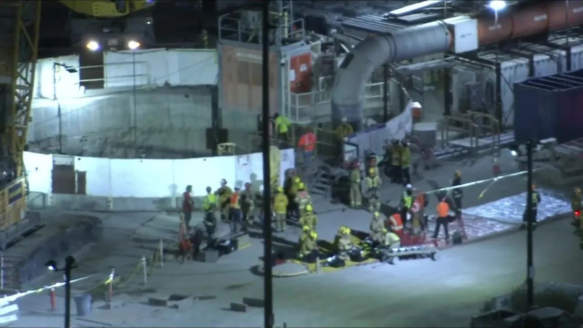 Crolla un tunnel, operai intrappolati sottoterra: soccorsi in corso