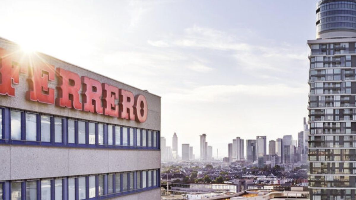 “Accordo da 3 miliardi”. Ferrero, annuncio clamoroso: sono da sempre sulle nostre tavole e ora saranno italiani “Accordo da 3 miliardi”. Ferrero, annuncio clamoroso: sono da sempre sulle nostre tavole e ora saranno italiani