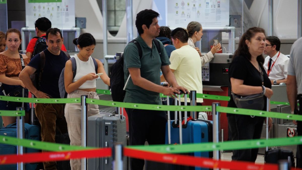 Carta d’imbarco, cambia tutto! Le nuove regole: cosa dovremo per salire su un aereo Carta d’imbarco, cambia tutto! Le nuove regole: cosa dovremo per salire su un aereo