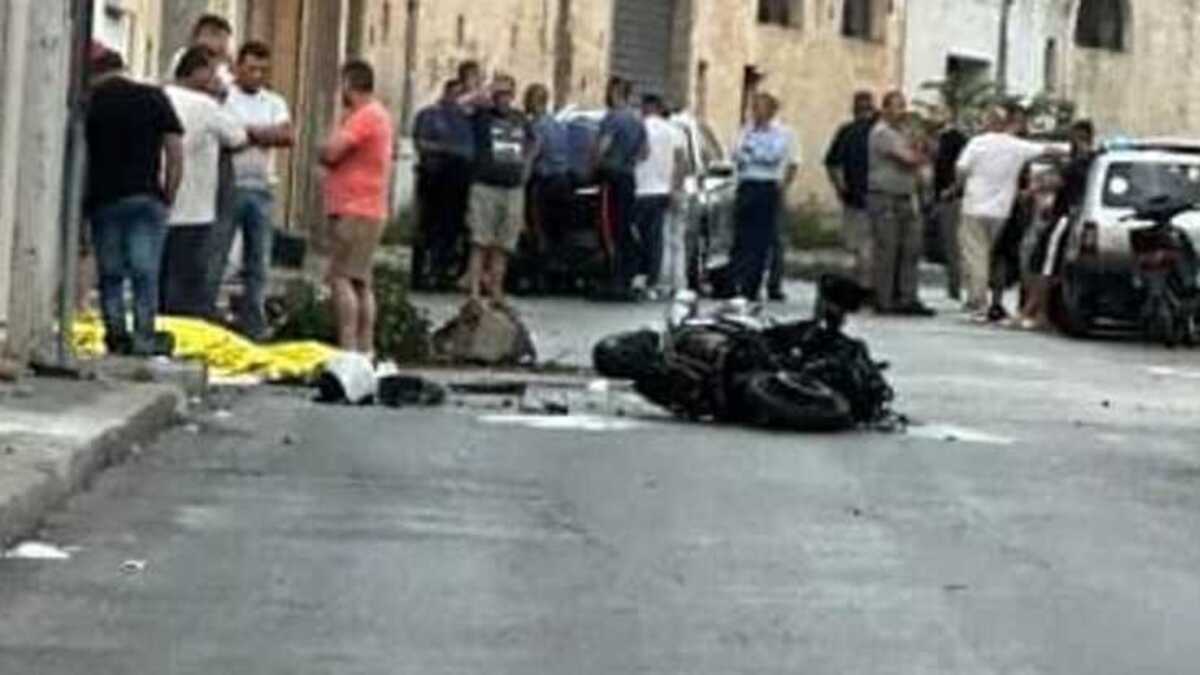 Tragico incidente in moto, Antonio perde la vita a soli 18 anni: “Addio” Tragico incidente in moto, Antonio perde la vita a soli 18 anni: “Addio”