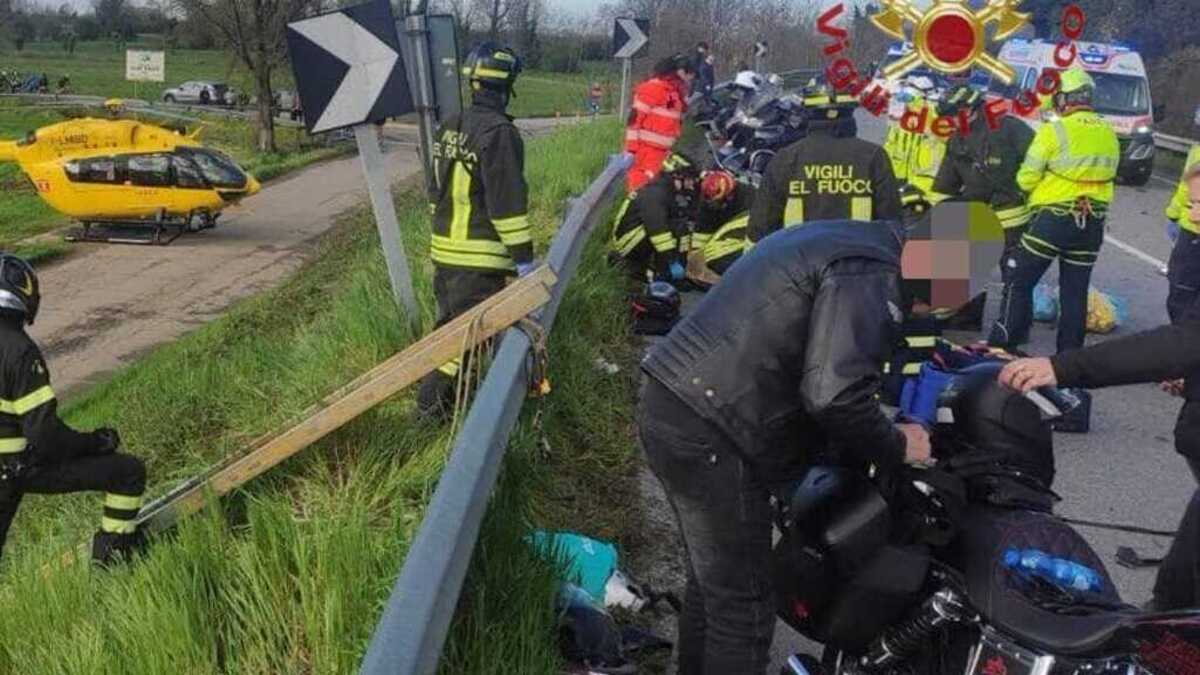 Terribile incidente, 19enne in moto si schianta contro un’auto. Finisce in tragedia: “Se ne va così” Terribile incidente, 19enne in moto si schianta contro un’auto. Finisce in tragedia: “Se ne va così”