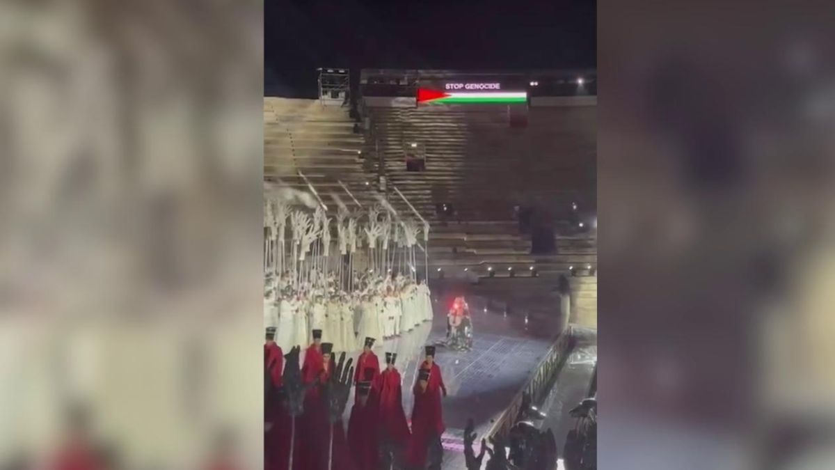 arena di verona momenti di tensione lo spettacolo si ferma cosa 232 successo