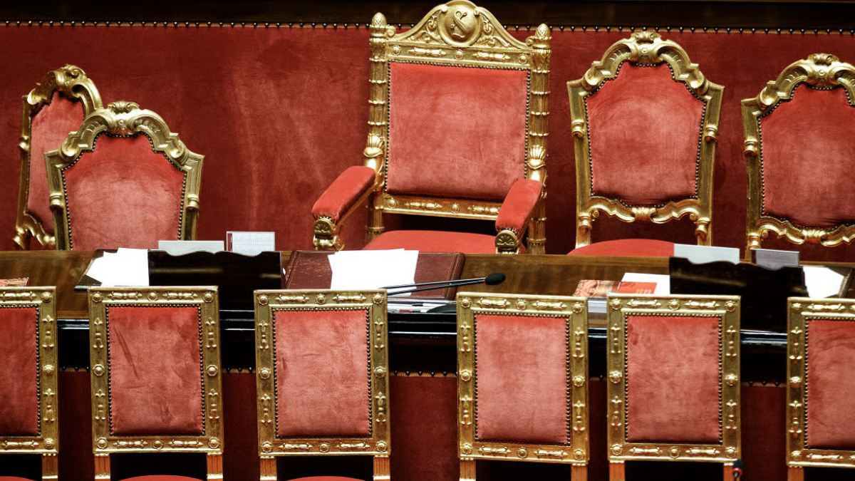 il premier costretto a dimettersi accuse gravissime terremoto politico