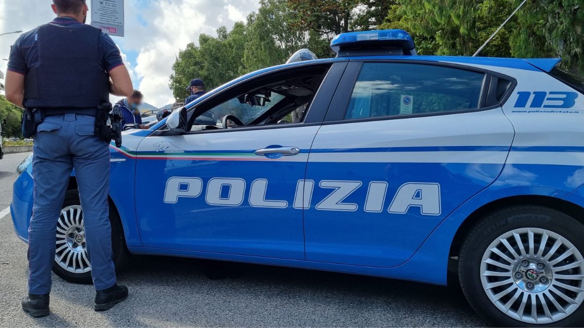 Milano, incendiata la Balena della Triennale: preso il presunto piromane Milano, incendiata la Balena della Triennale: preso il presunto piromane