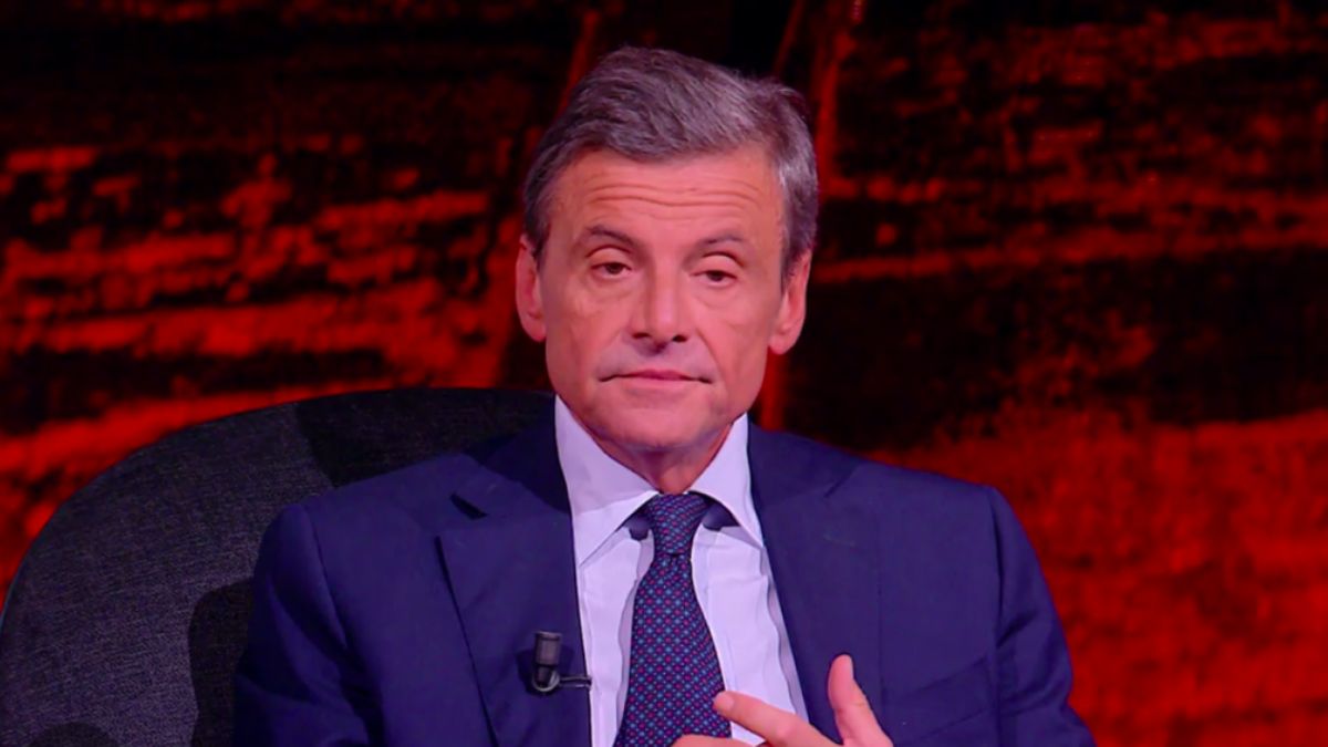 Calenda Porro scappato poliziotti