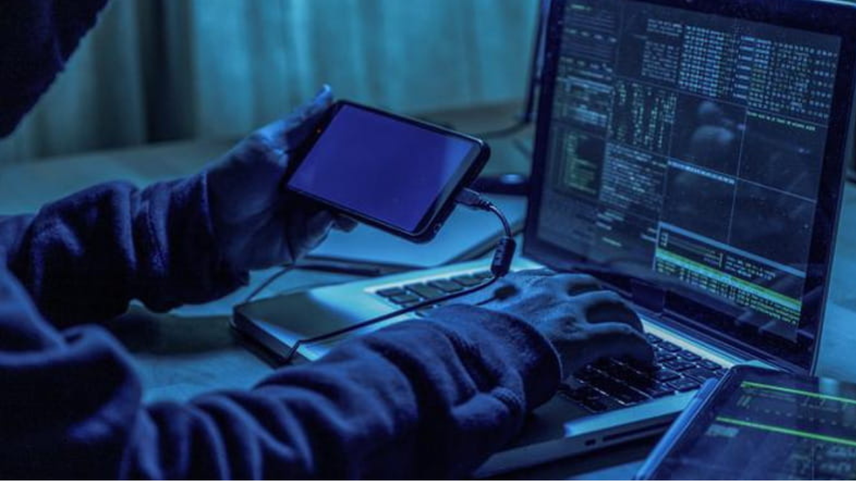Attacco hacker globale nella notte: colpiti server in Usa, Europa e Asia