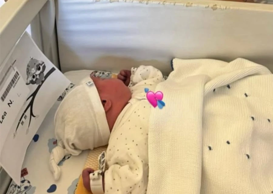 200 nata lea la famosissima italiana 232 mamma per la seconda volta l8217annuncio che emoziona