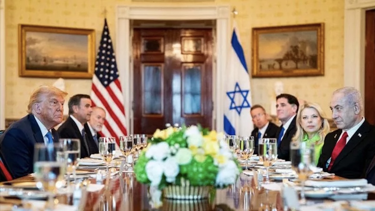 Cena alla Casa Bianca, Netanyahu propone il Nobel per la Pace a Trump: “Pura ammirazione” Cena alla Casa Bianca, Netanyahu propone il Nobel per la Pace a Trump: “Pura ammirazione”