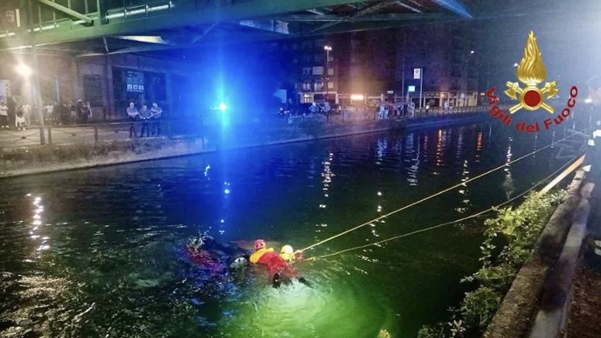 Tornava dalla festa di compleanno, Alessandro vola nel canale: “Ha provato ad uscire”, giovanissimo Tornava dalla festa di compleanno, Alessandro vola nel canale: “Ha provato ad uscire”, giovanissimo