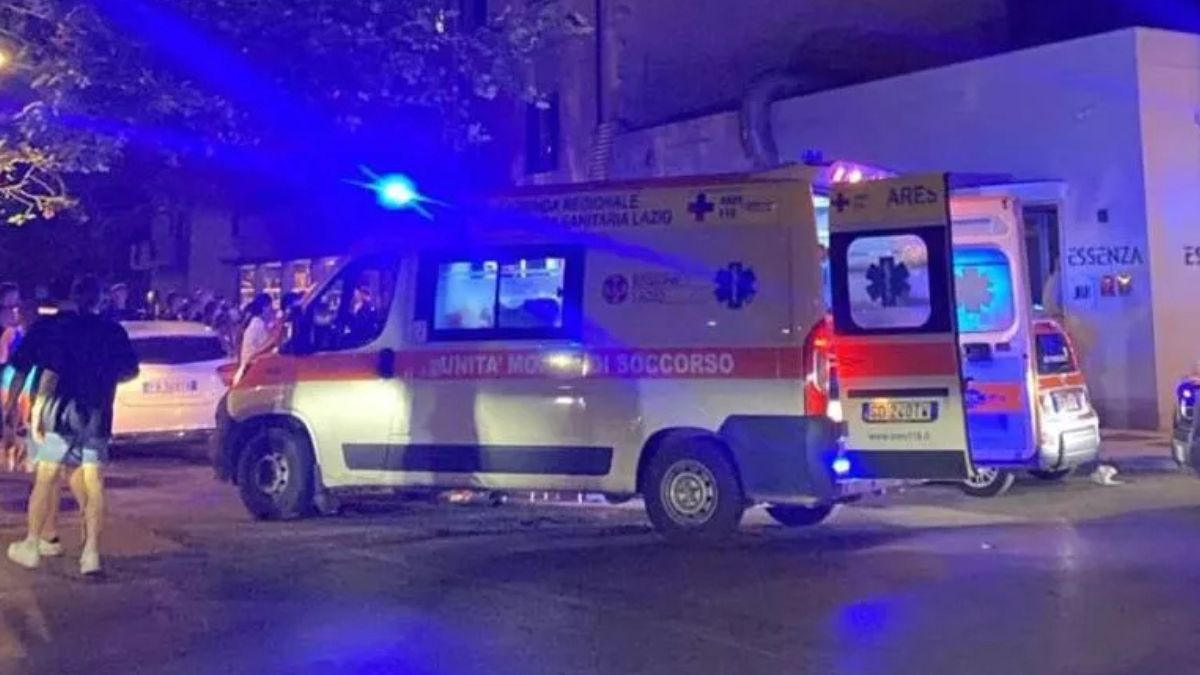 Crolla il tetto del celebre ristorante di lusso: diverse persone coinvolte Crolla il tetto del celebre ristorante di lusso: diverse persone coinvolte
