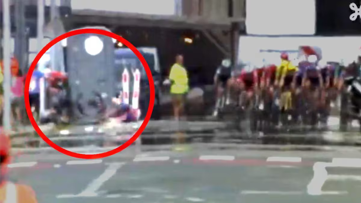 Perde i sensi e crolla a terra, terrore durante la gara: il dramma in diretta Perde i sensi e crolla a terra, terrore durante la gara: il dramma in diretta