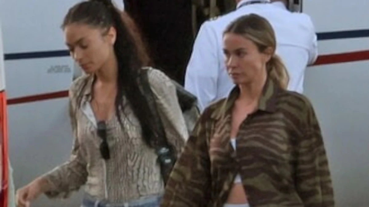 “Ora che ci dite?”. Elodie e Diletta Leotta beccate così, lo scandalo è scoppiato “Ora che ci dite?”. Elodie e Diletta Leotta beccate così, lo scandalo è scoppiato