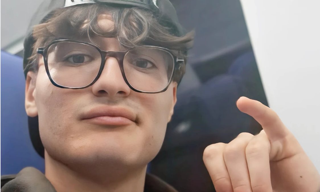 “Non ce l’ha fatta…”. Federico muore a 16 anni in un incidente: il gesto dei genitori è da brividi “Non ce l’ha fatta…”. Federico muore a 16 anni in un incidente: il gesto dei genitori è da brividi