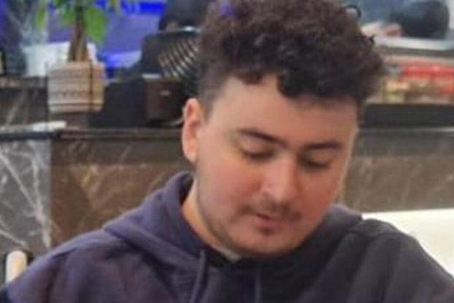 francesco de leva si diploma mentre cura un tumore