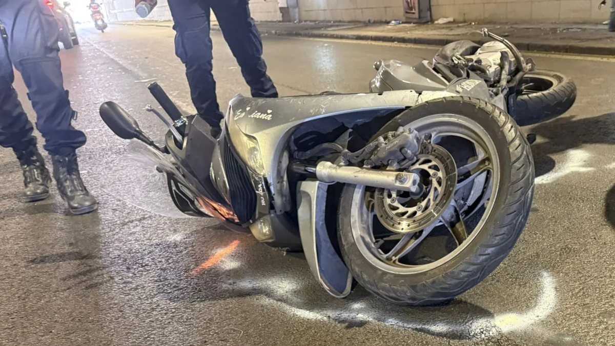 in due sullo scooter poi l8217impatto devastante giovanissimi notte di sangue in italia