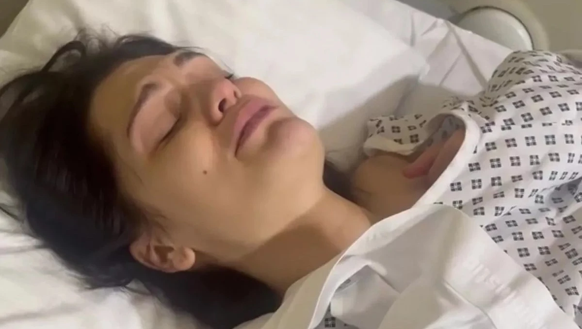 “Il mio tumore…”. Diagnosi shock per l’amata cantante: prima la notizia che sconvolge i fan, ora l’annuncio dall’ospedale