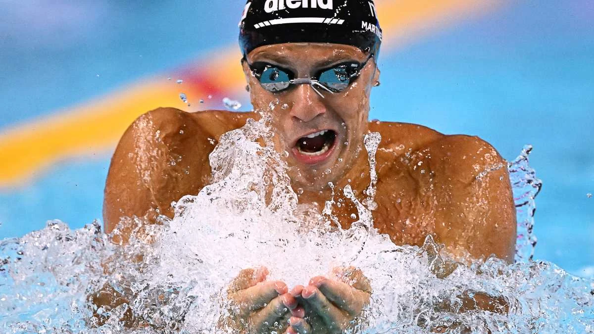 Nicolò Martinenghi riammesso in finale ai Mondiali di Singapore dopo una squalifica annullata Nicolò Martinenghi riammesso in finale ai Mondiali di Singapore dopo una squalifica annullata