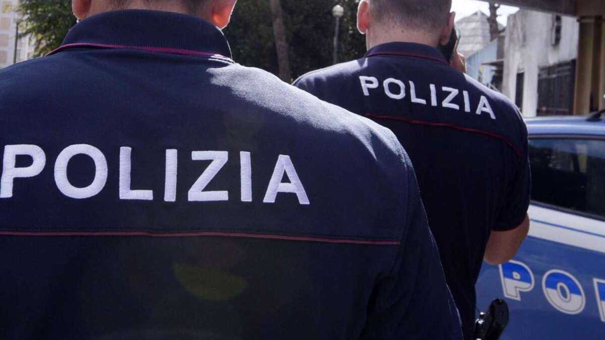 “Senza acqua e riscaldamento”. Orrore in Italia, uomo segregato in casa per quattro anni dall’ex compagna “Senza acqua e riscaldamento”. Orrore in Italia, uomo segregato in casa per quattro anni dall’ex compagna