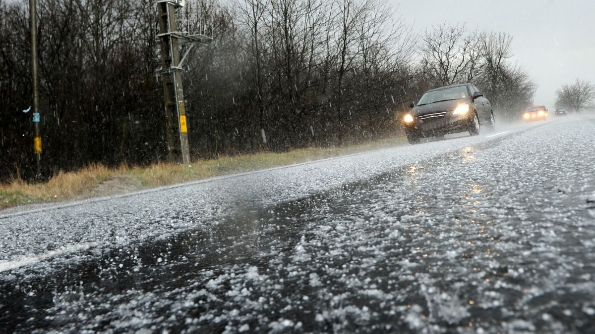 Grandine e bombe d’acqua sull’Italia! Meteo, stop estate: cosa ci aspetta Grandine e bombe d’acqua sull’Italia! Meteo, stop estate: cosa ci aspetta