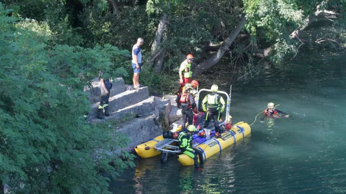 Due ragazzi scomparsi nel fiume: ricerche in corso, non sono riemersi Due ragazzi scomparsi nel fiume: ricerche in corso, non sono riemersi
