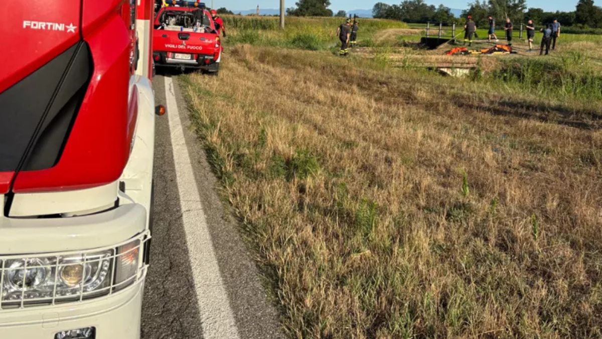 L’ultima curva del sindaco: la comunità piange il suo primo cittadino L’ultima curva del sindaco: la comunità piange il suo primo cittadino