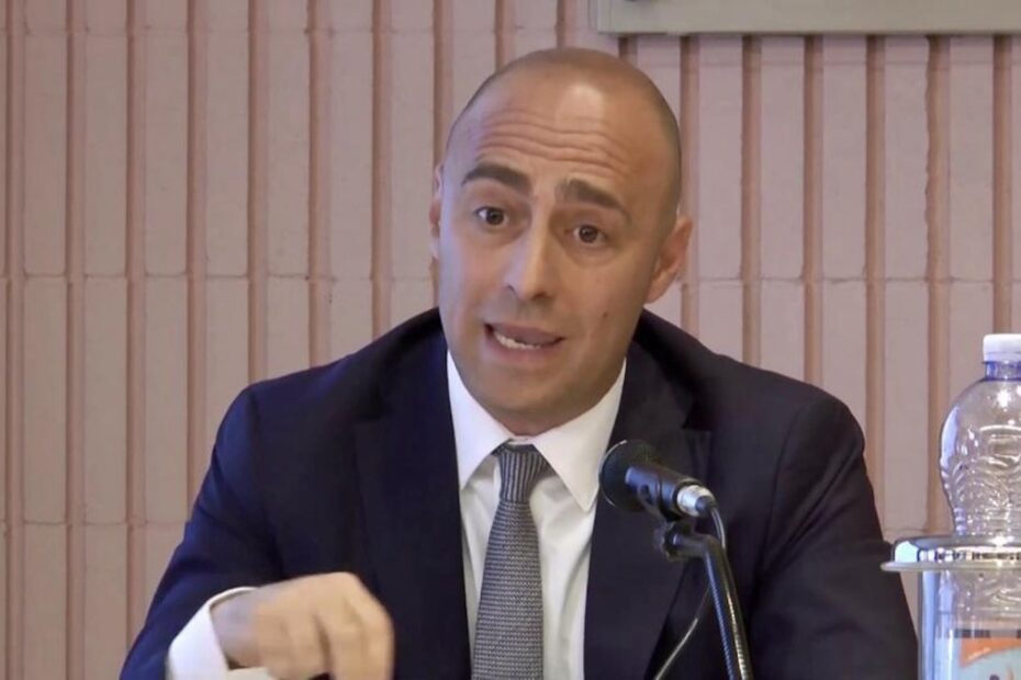 taranto sindaco
