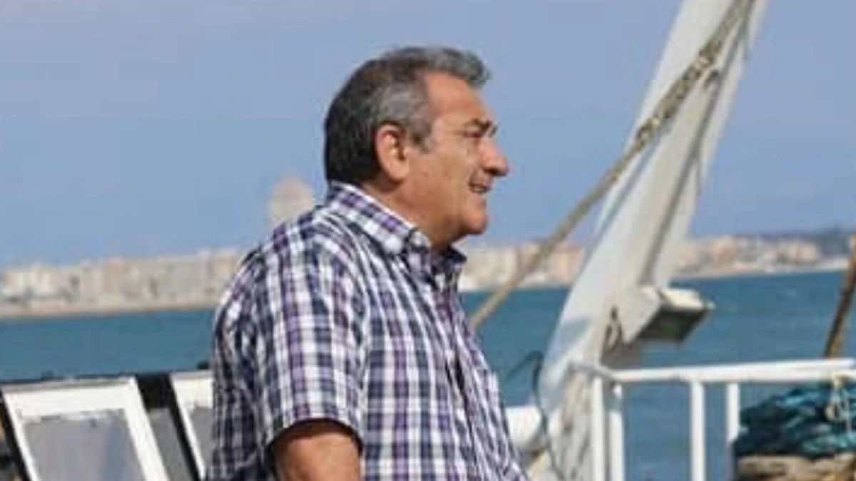 Tragedia in mare: ritrovato Tony Magliozzi, la comunità sotto shock Tragedia in mare: ritrovato Tony Magliozzi, la comunità sotto shock