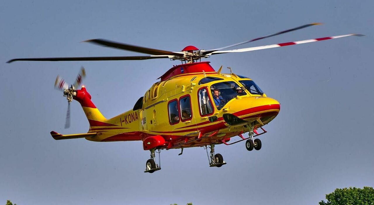 Italia – Tragedia in montagna, perde l’equilibrio e precipita nel vuoto: “Con lui c’era la figlia”