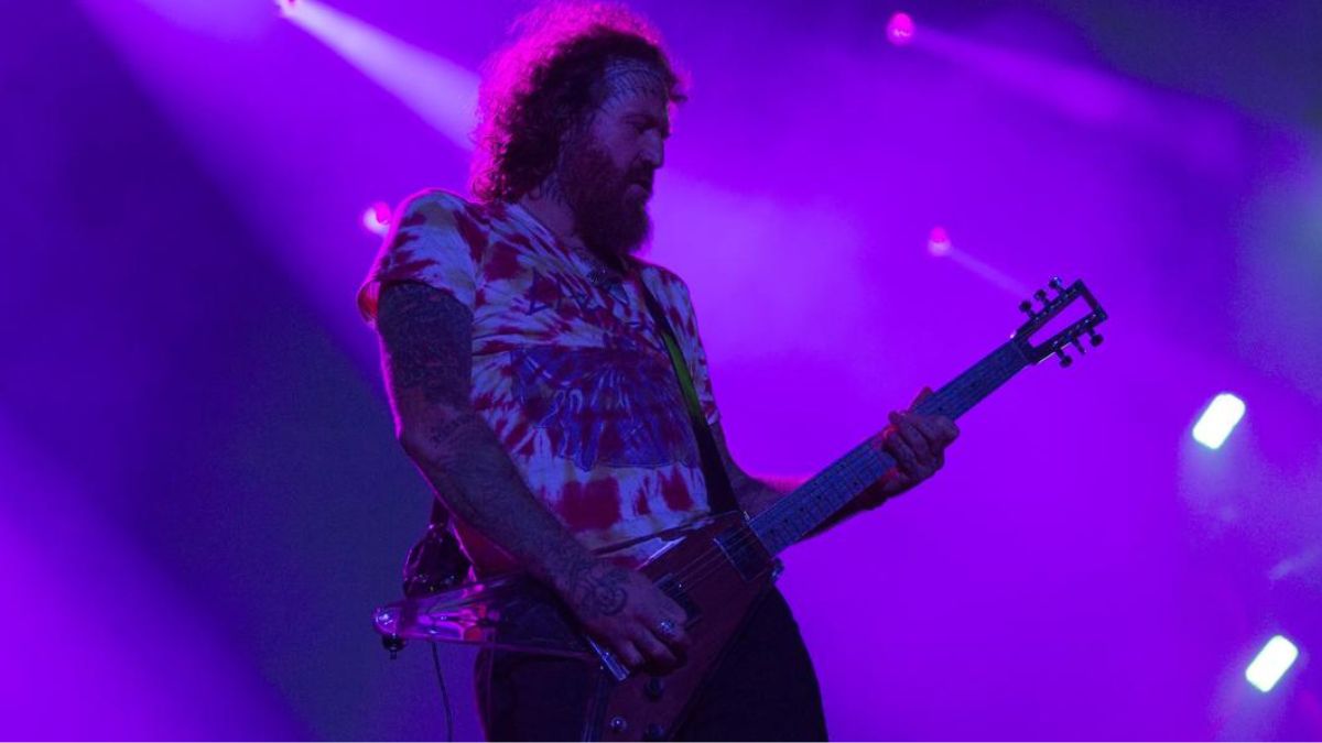 Musica in lutto, il fondatore della famosa band muore in un tragico incidente in moto: “Schianto devastante” Musica in lutto, il fondatore della famosa band muore in un tragico incidente in moto: “Schianto devastante”