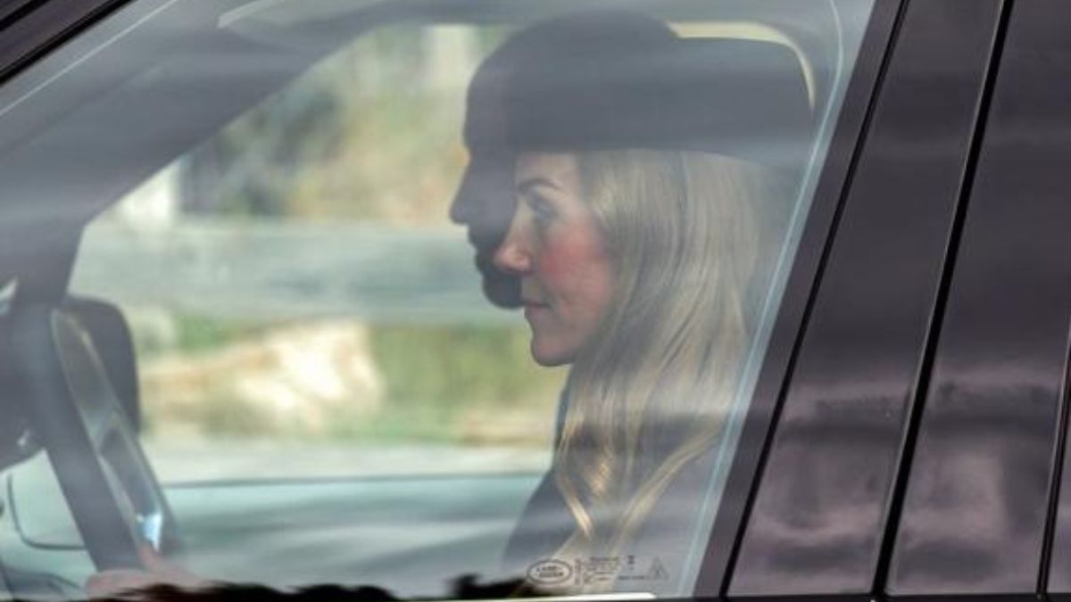 Kate Middleton mai vista così, cambiamento senza precedenti: “Lo fa per questo motivo” Kate Middleton mai vista così, cambiamento senza precedenti: “Lo fa per questo motivo”