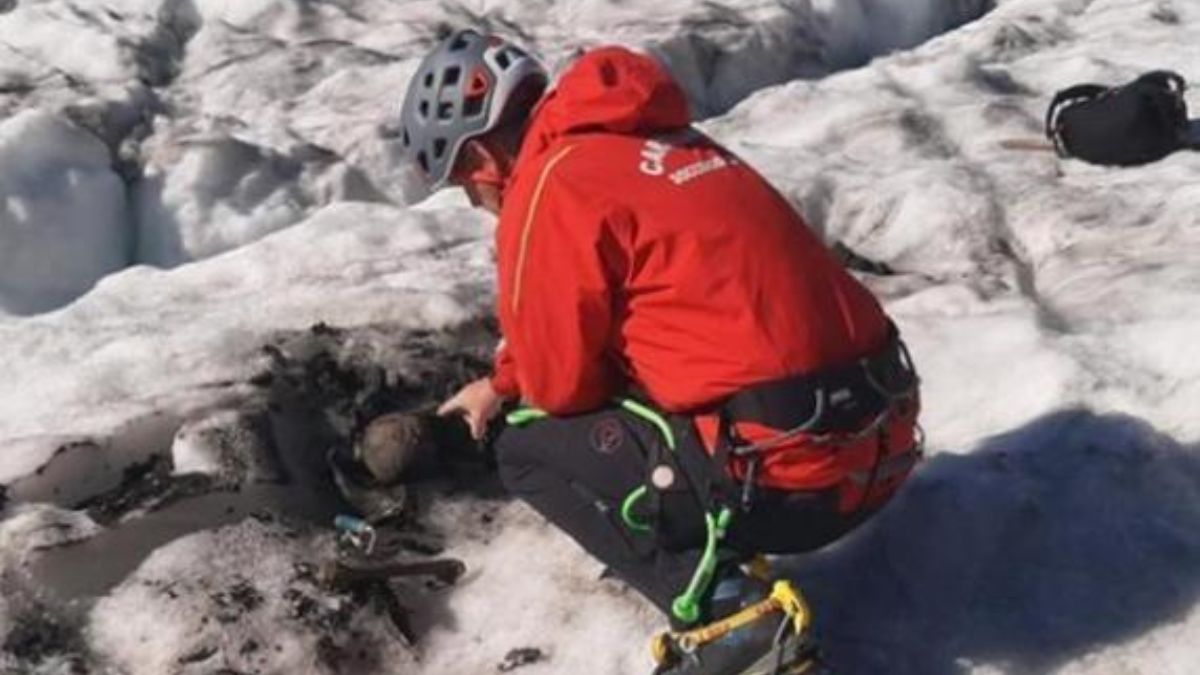 Il ghiacciaio si scioglie e vengono trovati i resti di un uomo. Poi la scoperta: era un soldato della Grande Guerra Il ghiacciaio si scioglie e vengono trovati i resti di un uomo. Poi la scoperta: era un soldato della Grande Guerra