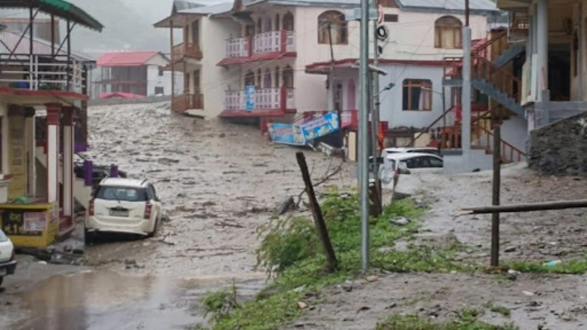 L’alluvione spaventosa, poi la frana: ci sono morti e dispersi, le ricerche disperate dei soccorritori L’alluvione spaventosa, poi la frana: ci sono morti e dispersi, le ricerche disperate dei soccorritori