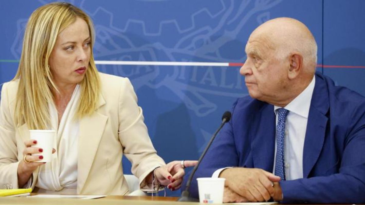 Almasri, i giudici smontano la versione del governo: liberato per evitare ritorsioni dalla Libia Almasri, i giudici smontano la versione del governo: liberato per evitare ritorsioni dalla Libia