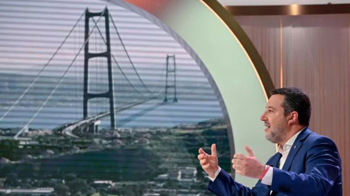 “Il Ponte sullo Stretto si fa, è ufficiale”. L’annuncio di Salvini: “Ecco entro quando, funzionerà così”