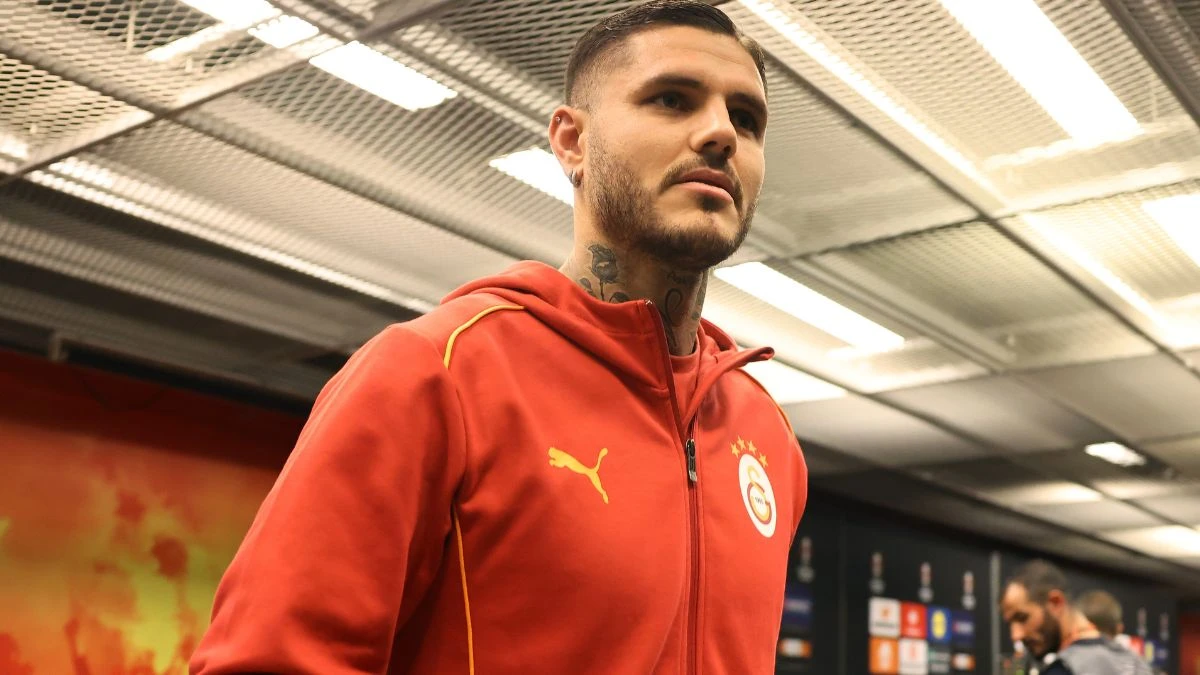 icardi nella bufera gesto folle contro un tifoso da non credere