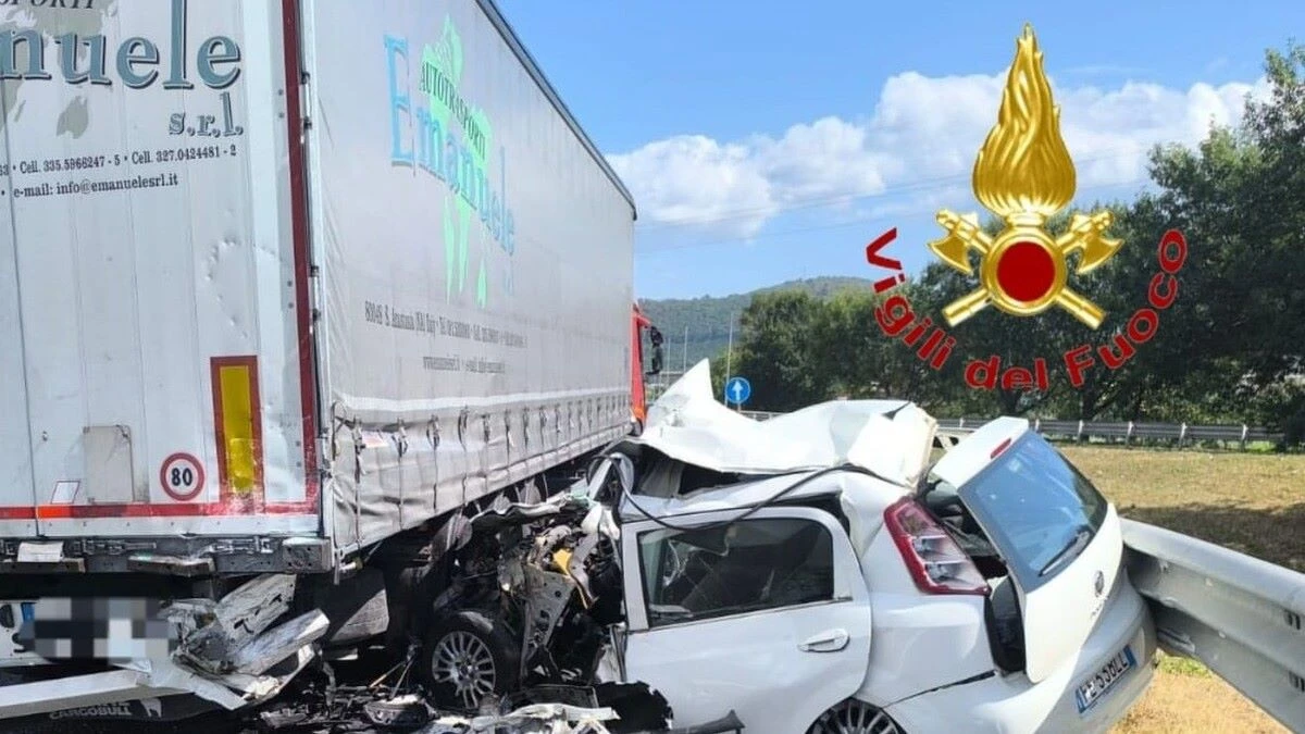 Tragedia in autostrada A30: 38enne perde la vita dopo uno schianto devastante