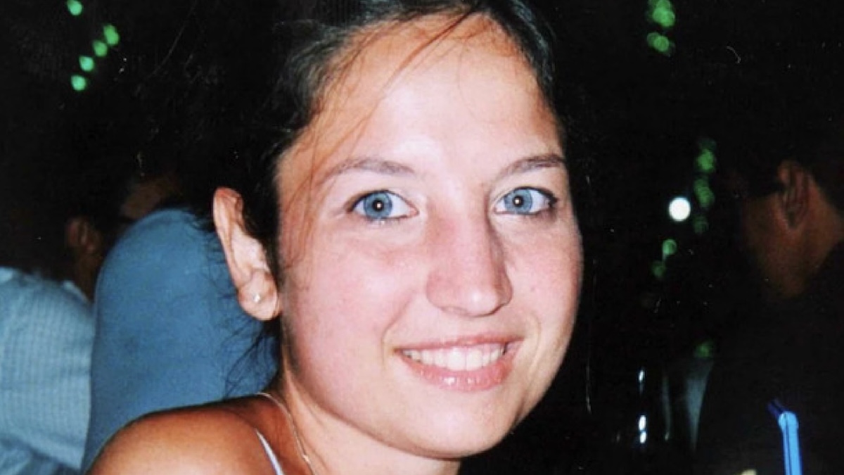 «Il corpo di Chiara Poggi sarà riesumato». Ed è di nuovo shock su Garlasco «Il corpo di Chiara Poggi sarà riesumato». Ed è di nuovo shock su Garlasco