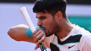 Alcaraz fuori al debutto a Parigi: “Non mi sono sentito a mio agio”