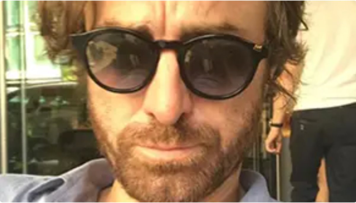 “È morto durante le riprese”. Tragedia sul set in Italia, spettacolo in lutto: addio Diego “È morto durante le riprese”. Tragedia sul set in Italia, spettacolo in lutto: addio Diego