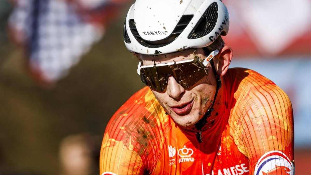Ciclismo in lutto: muore a 17 anni il campione, tragedia alla Vuelta Ciclismo in lutto: muore a 17 anni il campione, tragedia alla Vuelta