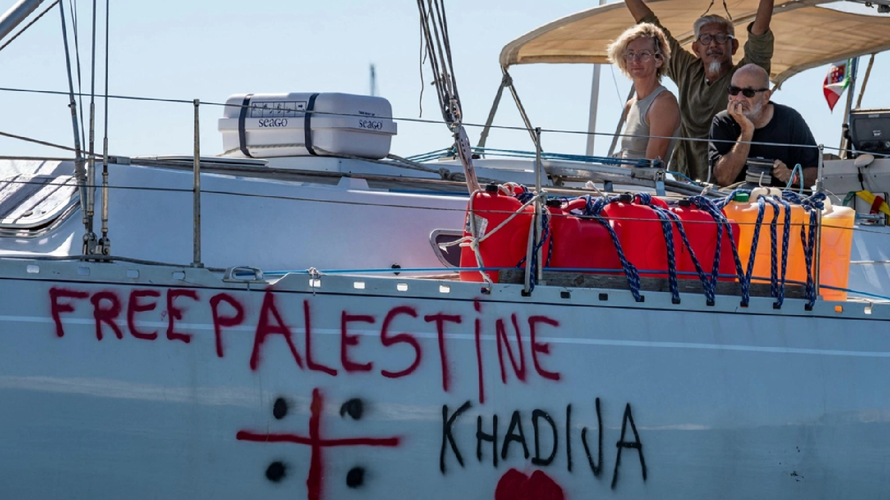 Flotilla, decisione nella notte: rotta verso il blocco navale. Allarme sicurezza, rischio tragedia in mare