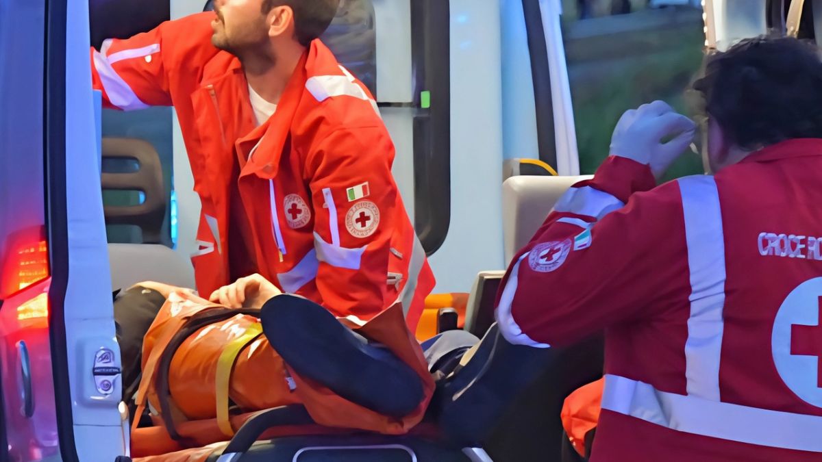 ITALIA – Va all’ospedale per un dolore al petto ma viene dimesso. Dopo 2 giorni la tragedia: “Colpa dei medici” ITALIA – Va all’ospedale per un dolore al petto ma viene dimesso. Dopo 2 giorni la tragedia: “Colpa dei medici”