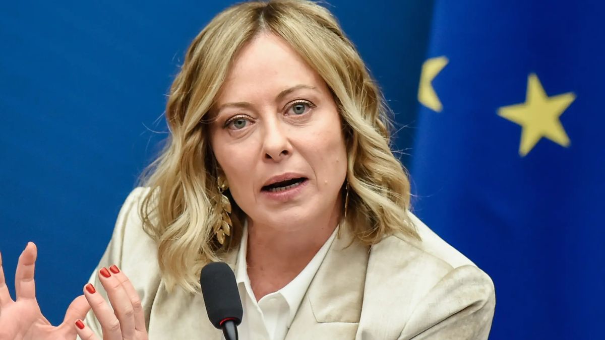 Palazzo Chigi in allarme, Giorgia Meloni manda Crosetto dai piloti in Estonia