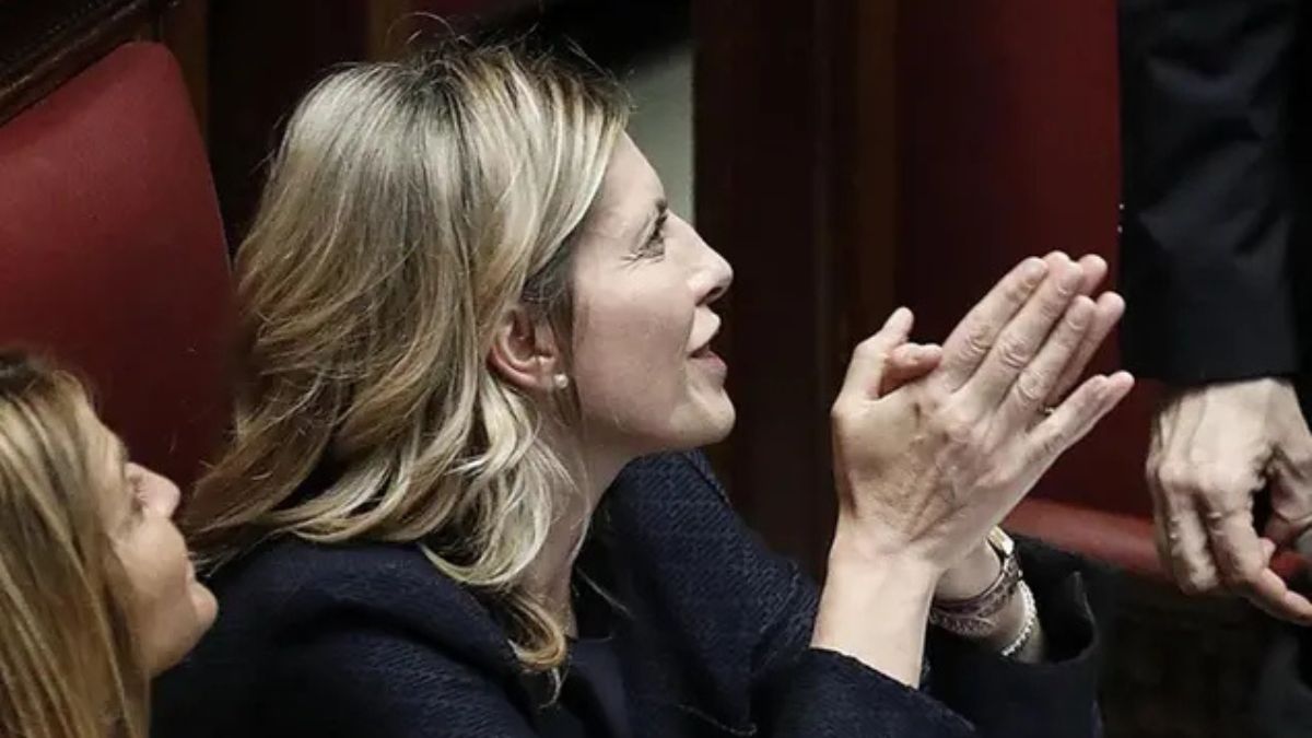 “Indagata”. La notizia che scuote il governo, le accuse “Indagata”. La notizia che scuote il governo, le accuse
