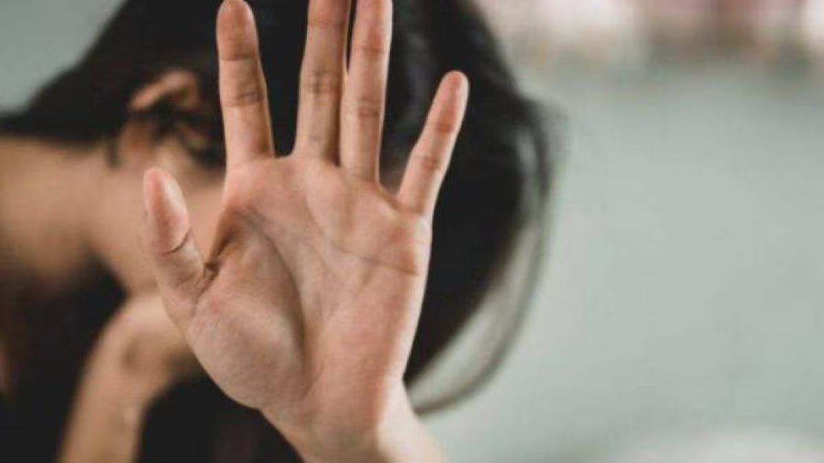 Orrore inumano in Italia: proprio tra le mura di casa, la vittima è giovanissima. Scoperta agghiacciante