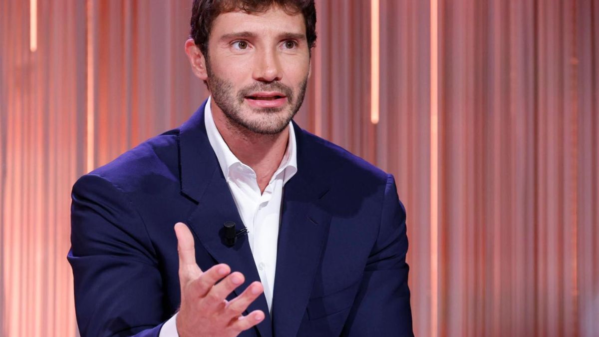“Ti sparo”. Aggressione shock a Stefano De Martino: tutto in pochi istanti