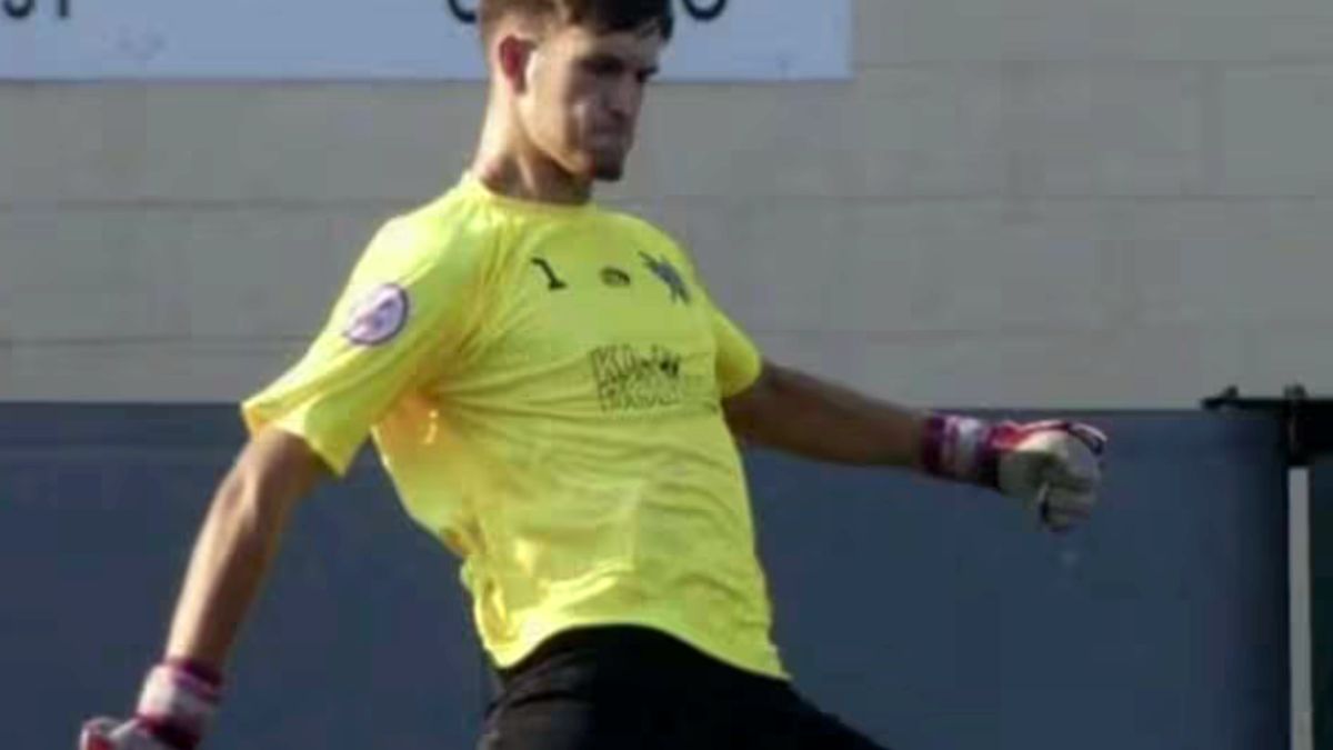 calcio in lutto si sono scontrati in campo il campione muore poco dopo shock totale