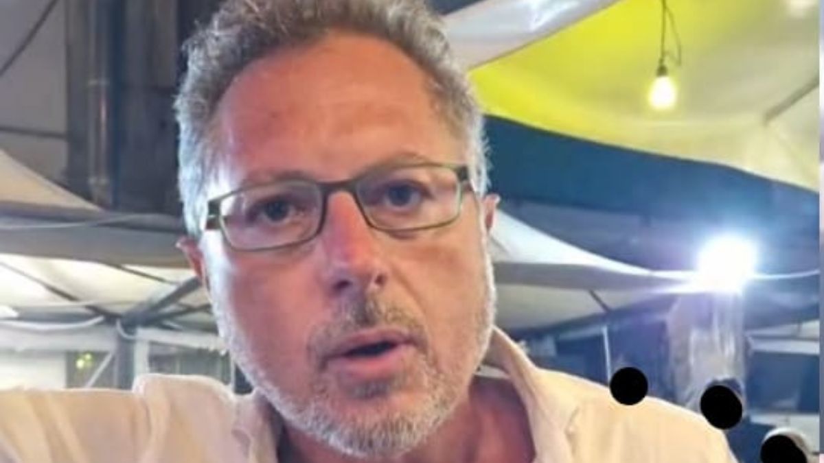 deputato Borrelli aggredito diretta